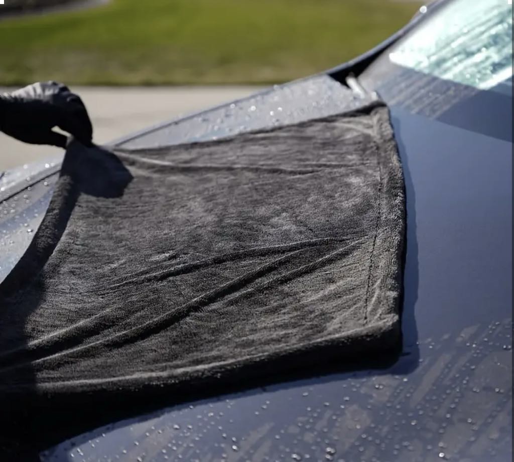 Ultra-Soft Microfiber Car Towel